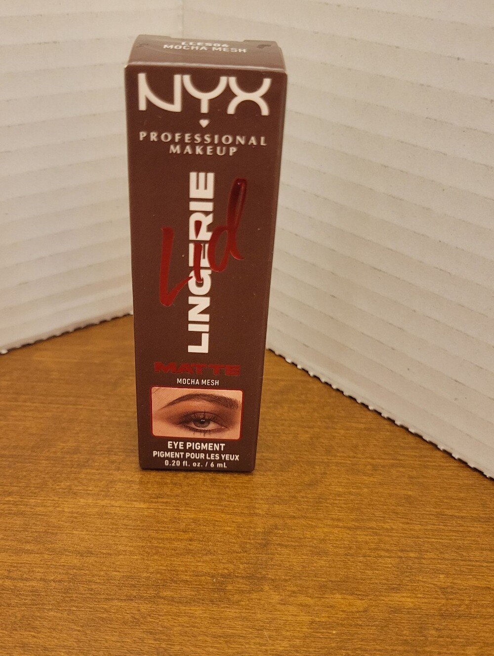 NYX Lingerie Matte Eye Pigment - Mocha Mesh. NEW